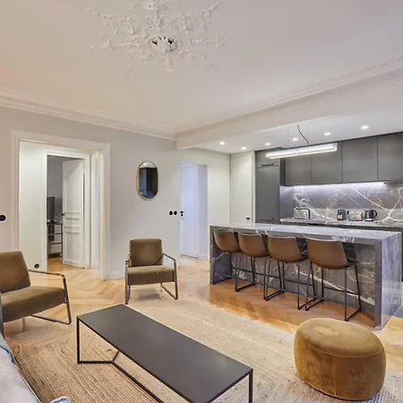 Magnificent - 3br- 8p - Batignolles Appartamento
