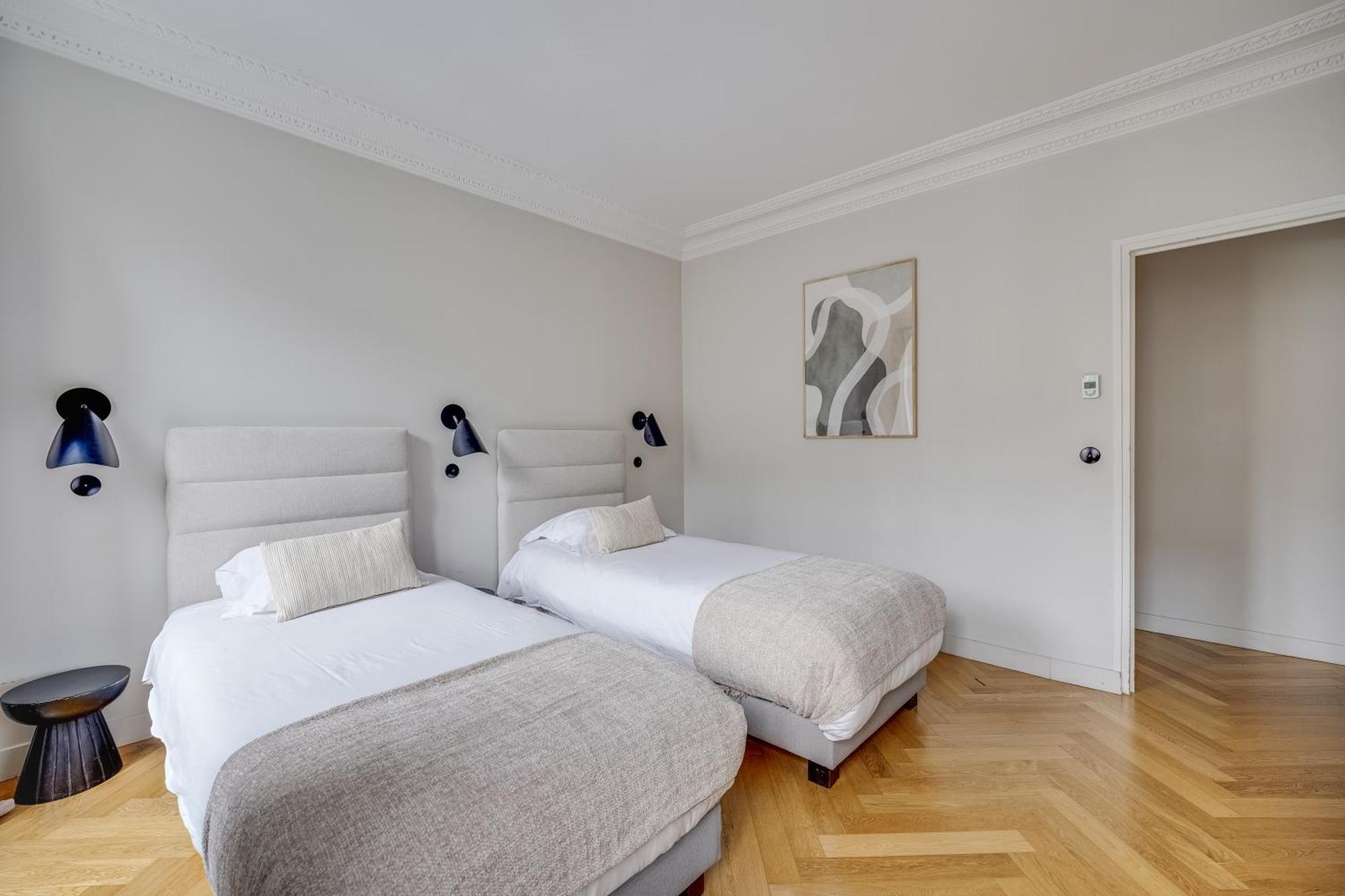 Magnificent - 3br- 8p - Batignolles * Parigi